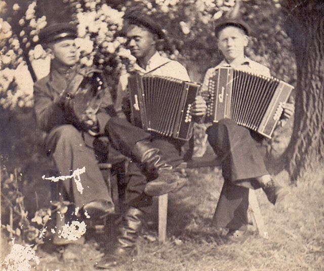 Муз. тріо 0008