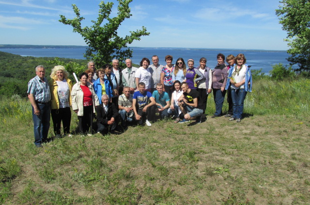 Над Дніпром 2